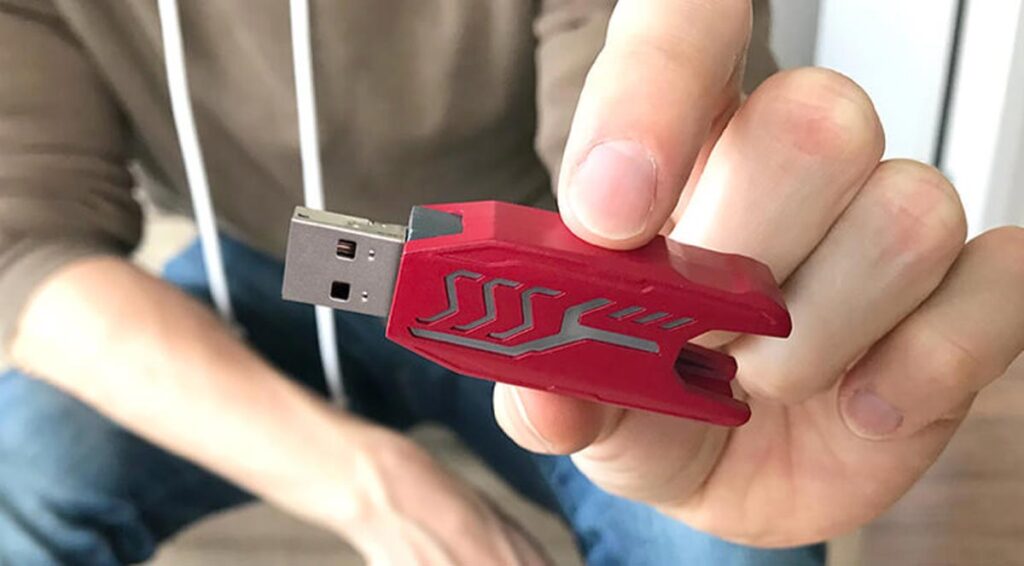 someone holding InfinitiKloud